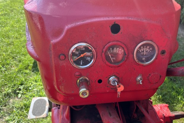 No Reserve: 1951 Massey-Harris 30