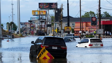 Catastrophic flooding event sweeps through western Texas – video 