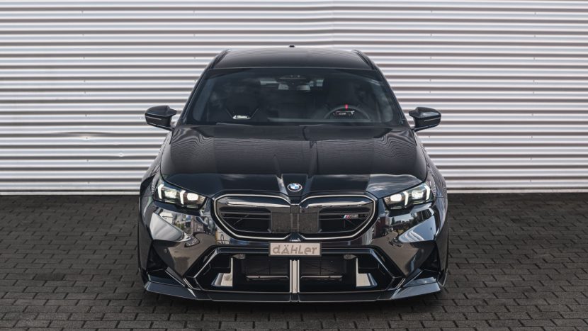 G99 BMW M5 Touring with carbon fiber front splitter by dAHLer