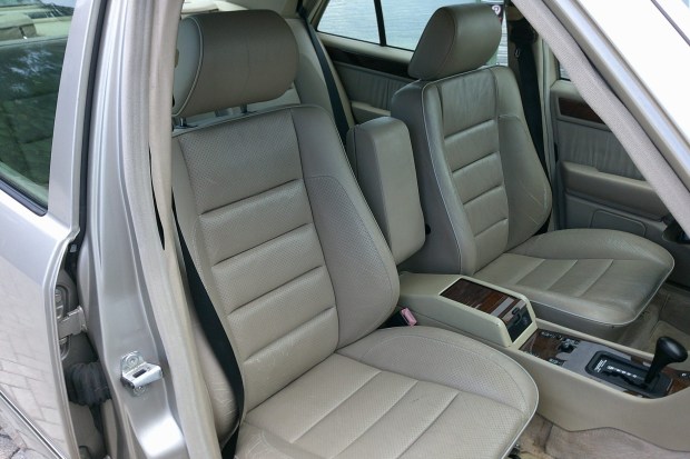 No Reserve: 1994 Mercedes-Benz E500