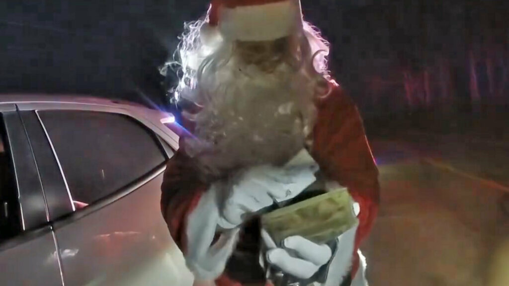  Santa Got Pulled Over And Told The Cop He Was Packing More Than Presents